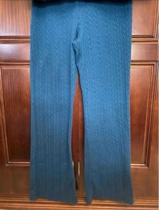 Set Rebeca e pantaloni in maglia blu petrolio