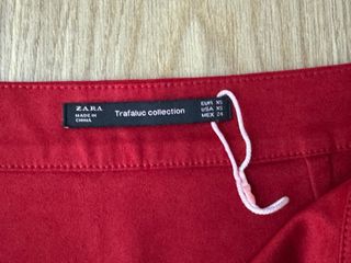 Falda Zara Terciopelo Roja Cremallera