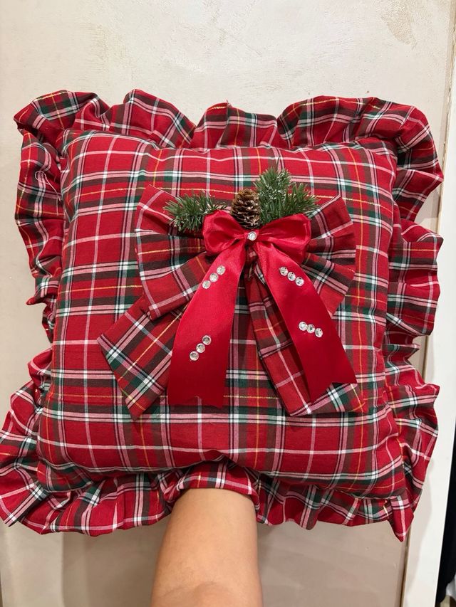 Cuscino Natale a Quadri Rossi