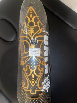 Guantes Muay Thai Top King + Rodilleras