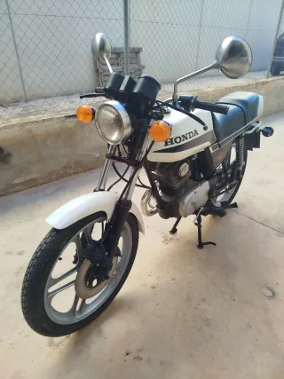 Honda CBX 125 6.400 km