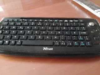 Teclado Inalámbrico Trust Negro
Sirve para tv