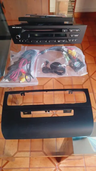 Radio cd bmw 118d 2008