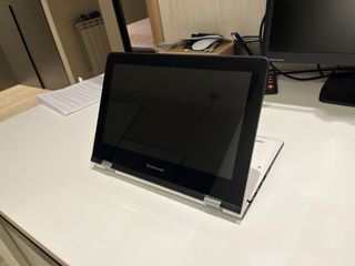 Portátil Lenovo Yoga 300 Blanco