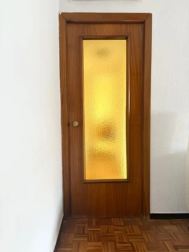 Puertas madera y cristal, hoja de 77cm por 202cm