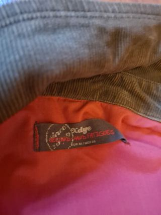 Gabardina de pana verde oliva