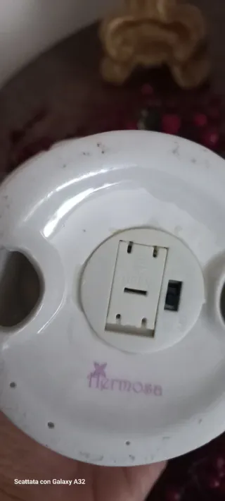 Pumo in porcellana che si illumina