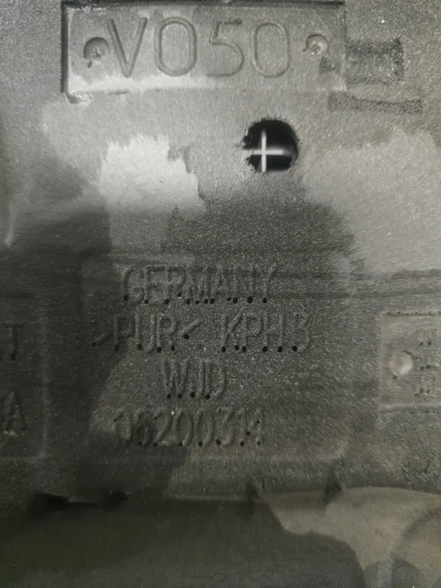 Tapa Motor TDI Volkswagen Golf