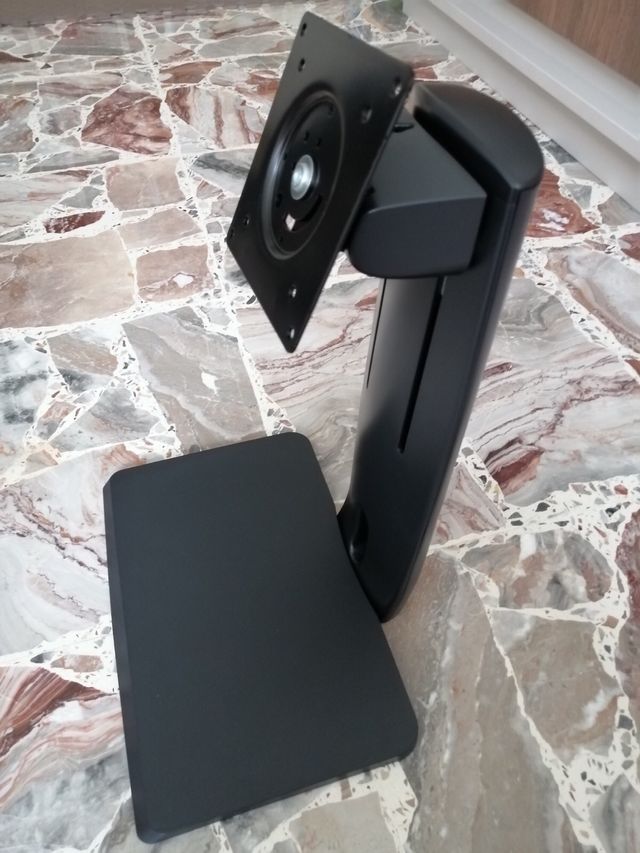 Supporto TV Monitor LCD Regolabile VESA