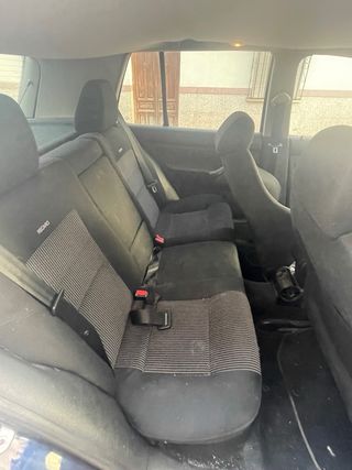 Volkswagen Golf 2001