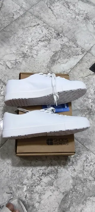 Zapatillas blancas de piel sin estrenar