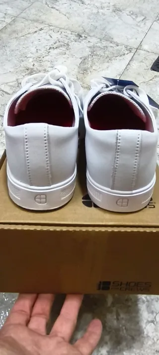 Zapatillas blancas de piel sin estrenar