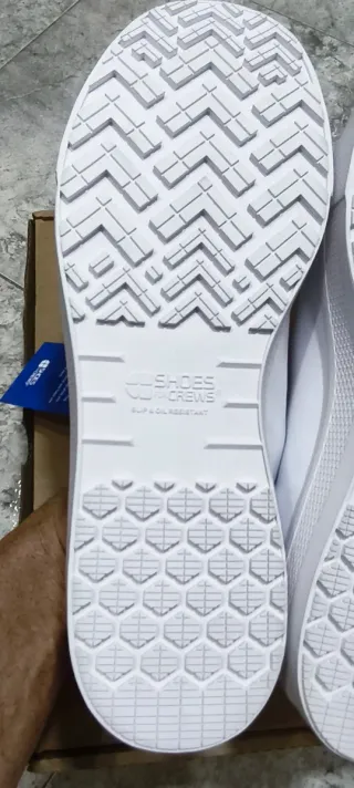 Zapatillas blancas de piel sin estrenar