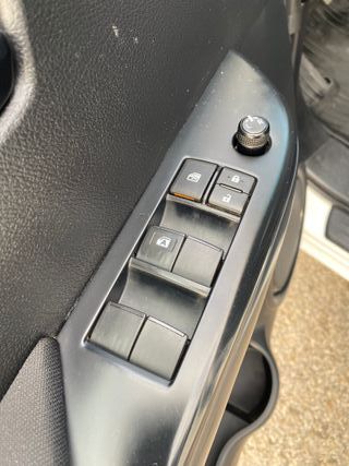 BUEN ESTADO!!! TOYOTA HILUX GX