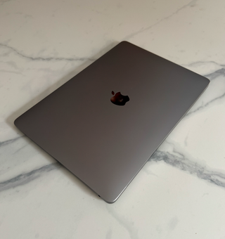 Apple MacBook Air M1 512GB / 8GB / Gris Espacial