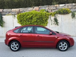 Ford Focus 1.6 TREND 5p