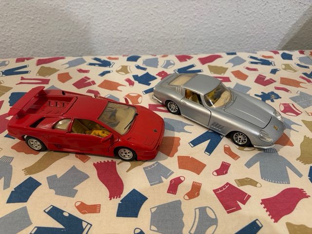 Coche miniatura plata