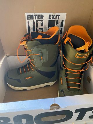 Tabla Snow Burton + Fijaciones y Botas
