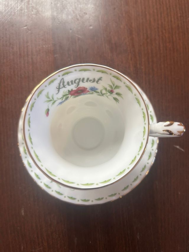 Tazza Royal Albert August