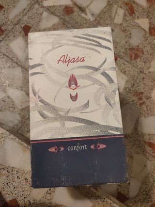 Sandalias de piel nuevas