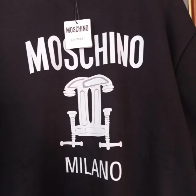 Sudadera Moschino Negra Logo Teléfono Milano