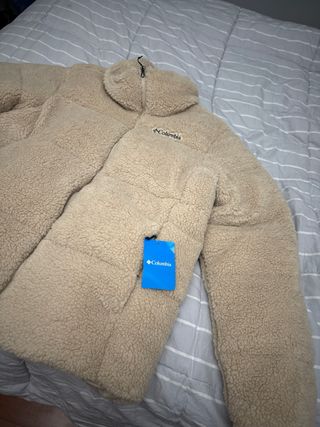 Chaqueta Columbia Talla L Beige Borreguito nueva 