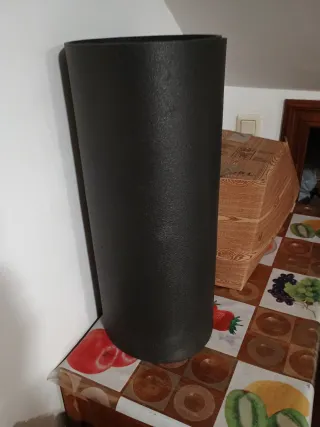 Esterilla negra enrollable