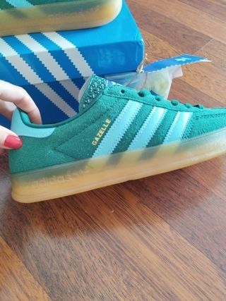 Zapatillas Adidas Gazelle Nuevas Talla 42