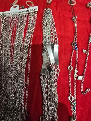 Lote bisutería plateada y goldfield