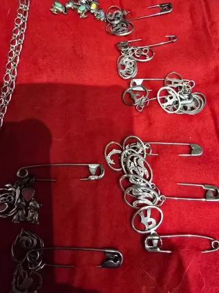 Lote bisutería plateada y goldfield