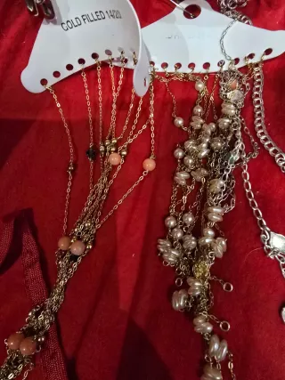 Lote bisutería plateada y goldfield