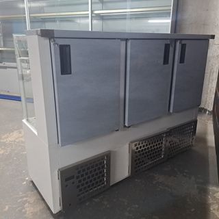 Vitrina expositora refrigerada fabricacion propia