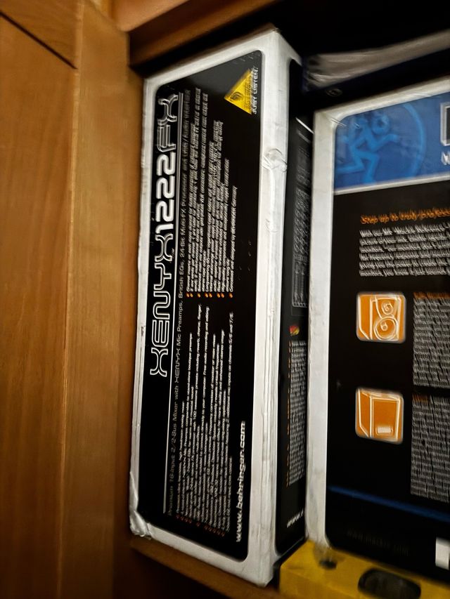 Mezclador Behringer Xenyx 1222FX