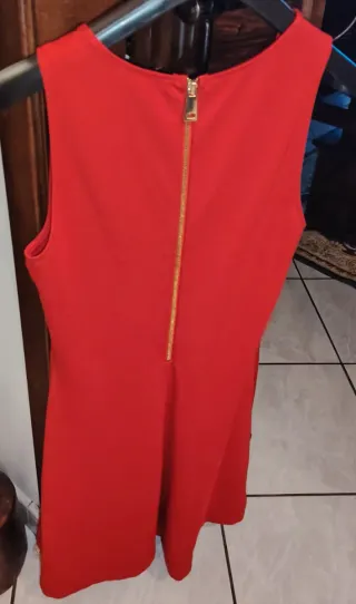 Abito Motivi Rosso Giro Manica Svasato