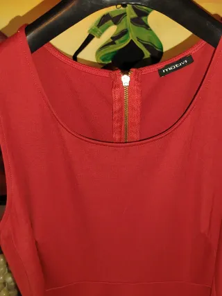 Abito Motivi Rosso Giro Manica Svasato