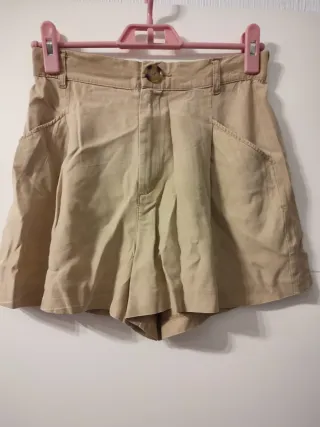 Pantalón corto Zara pinzas beige