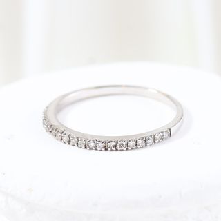 Alianza oro blanco y diamantes