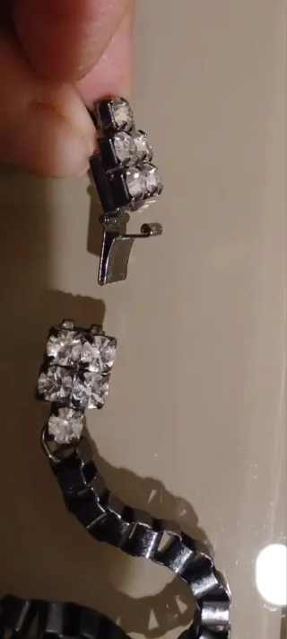 Collana multicolor con pietre