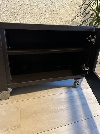 Mueble TV con ruedas 1.2x0,4x0,34 alto