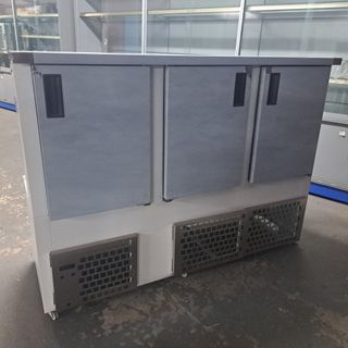 Vitrina expositora refrigerada pastelera