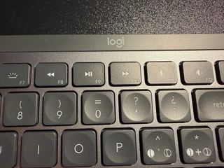 Teclado Logitech MX Keys Negro/Gris