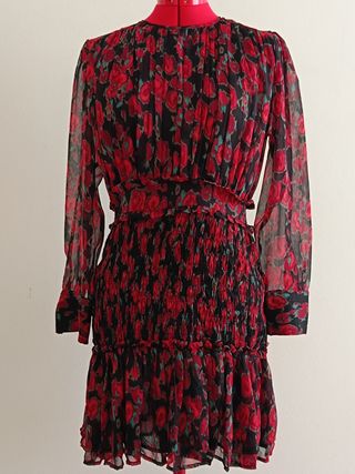 Vestido mini estampado floral.