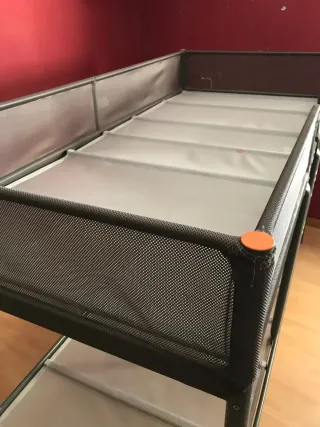 Letto a castello per ragazzi nero e grigio