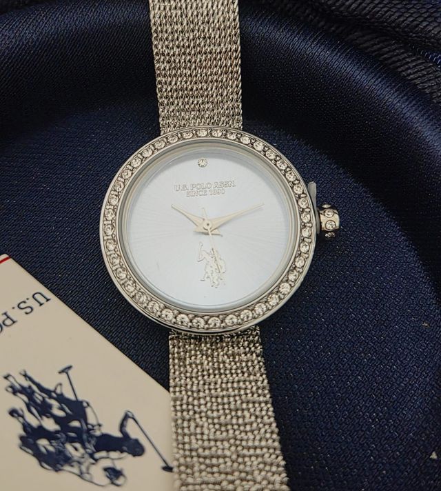 Reloj U.S. Polo Assn. Mujer Plata y Blanco
