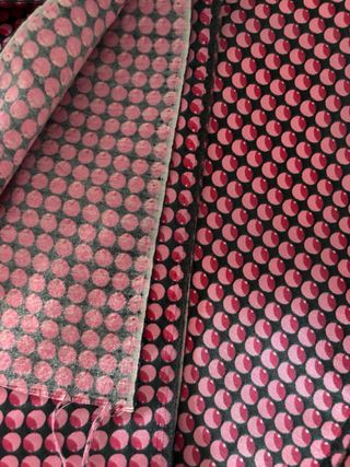 Tela vintage satinada rosa