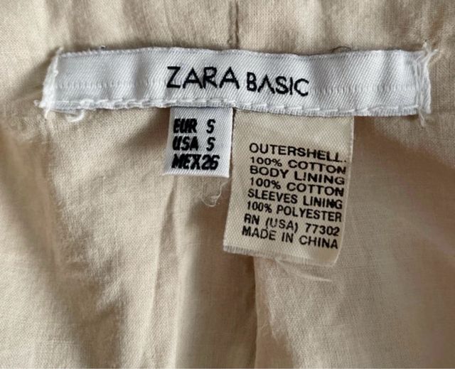 Chaqueta Zara militar beige