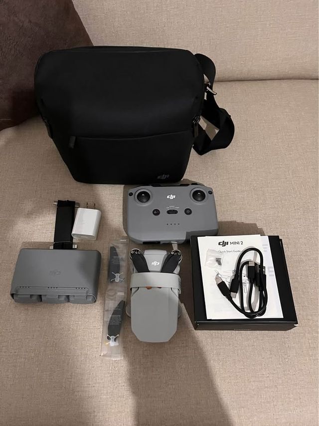 DJI Mini 2 Fly More Combo