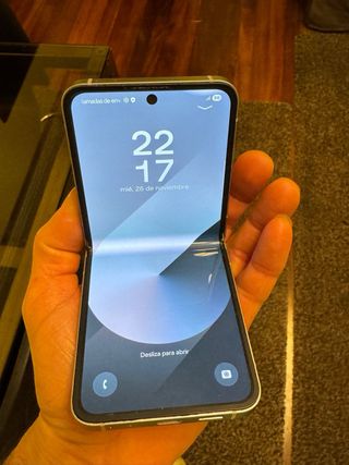 Samsung Galaxy Z Flip 6 Plata