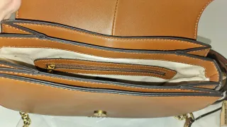 Bolso Guess Marrón Dorado Tri Compartimento
