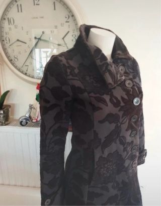 Abrigo Desigual floral talla 38